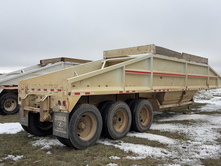 2010-dakota-belly-dump-trailer-image-4