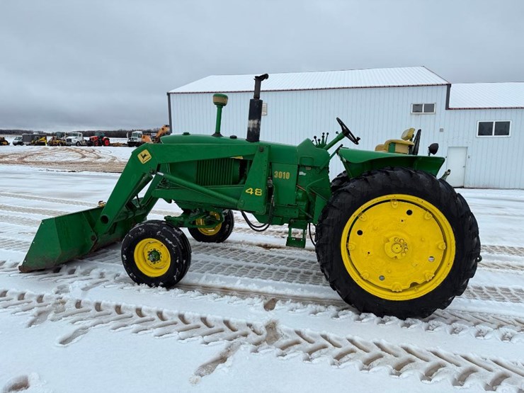 john-deere-3010-image-6