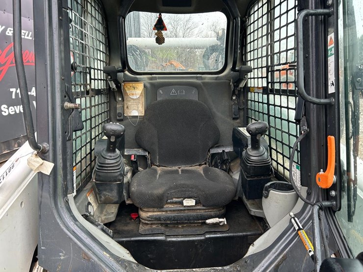 2019-bobcat-t870-image-19
