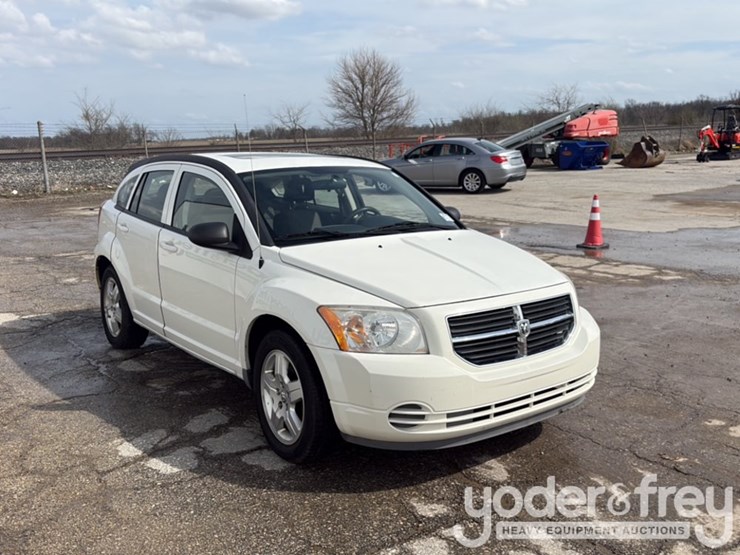 2009-dodge-caliber-image-2