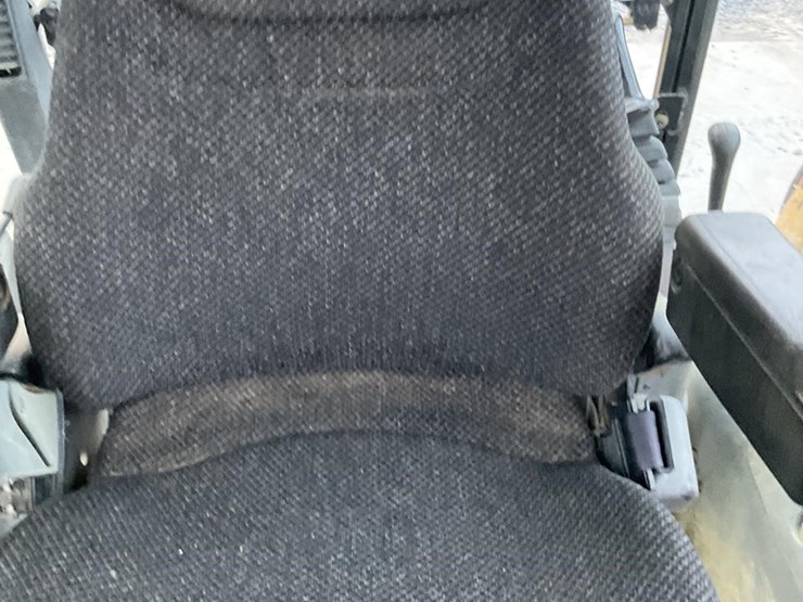 2004-caterpillar-420d-it-image-9