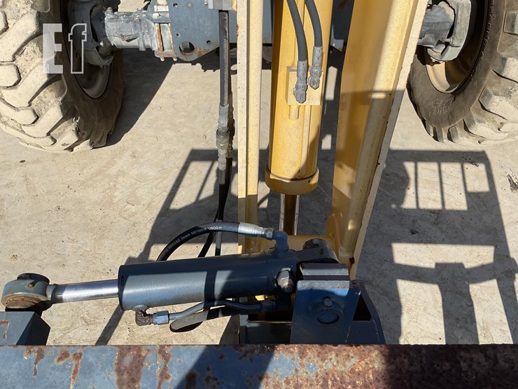 2016-gehl-rs8-42-image-10