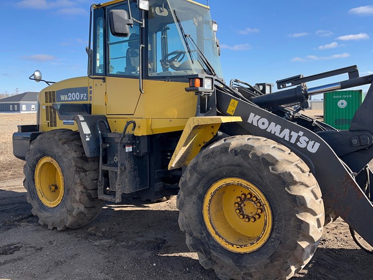 komatsu-wa200-image-3