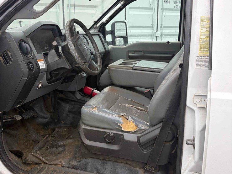 2013-ford-f450-image-10