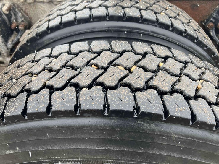 2005-caterpillar-c15-image-12