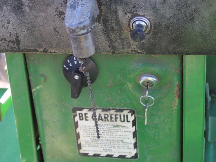 john-deere-4620-image-79