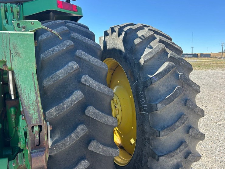 1996-john-deere-8200-image-8