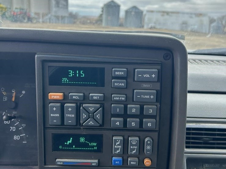 1993-chevrolet-1500-image-17