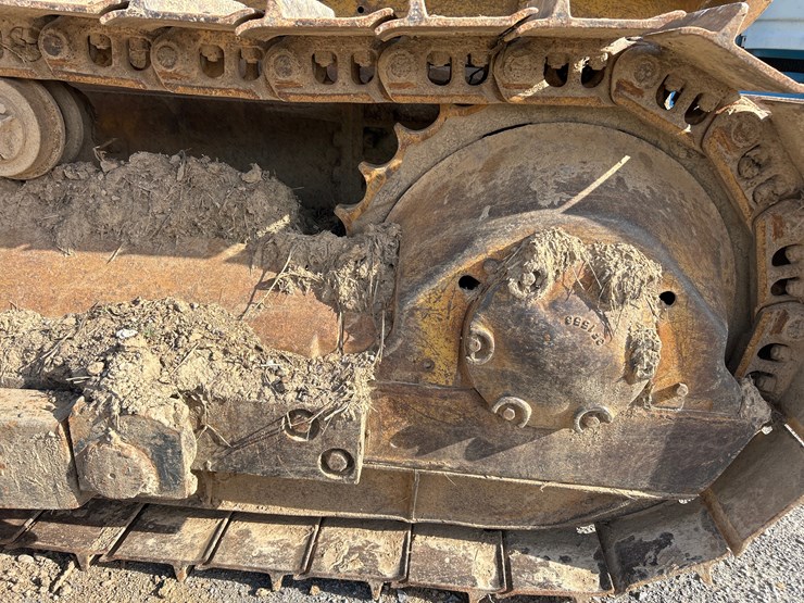 caterpillar-d4d-image-9