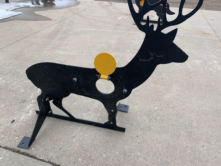 ar500-steel-deer-shooting-target-with-heart-flapper-image-5