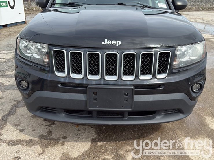 2017-jeep-compass-image-33