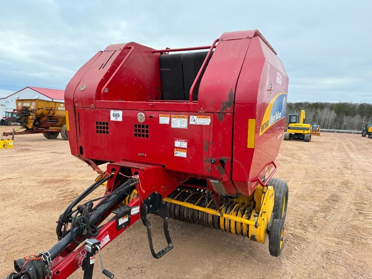 new-holland-br7060-image-19