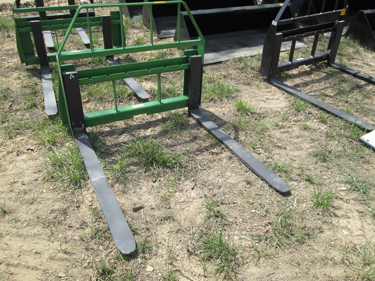 #44100-•-44"-tractor-forks-image-2