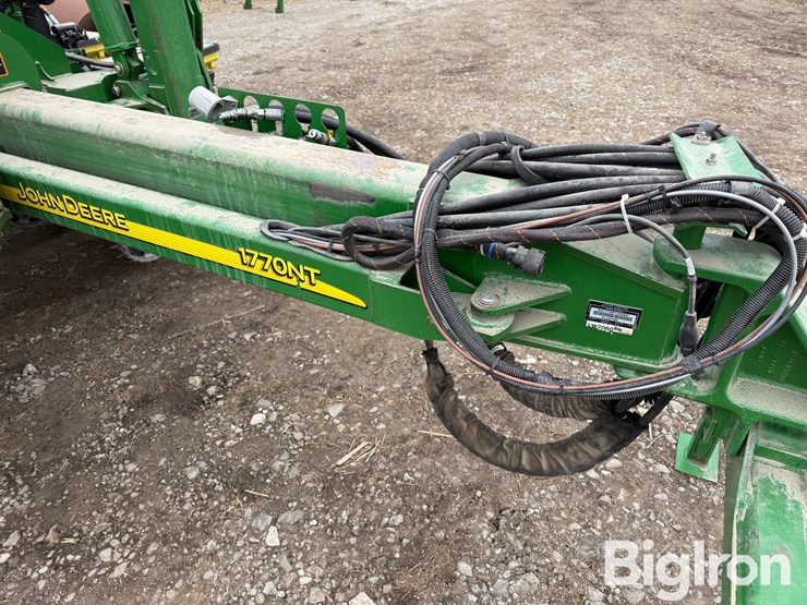 2009-john-deere-1770nt-ccs-image-12