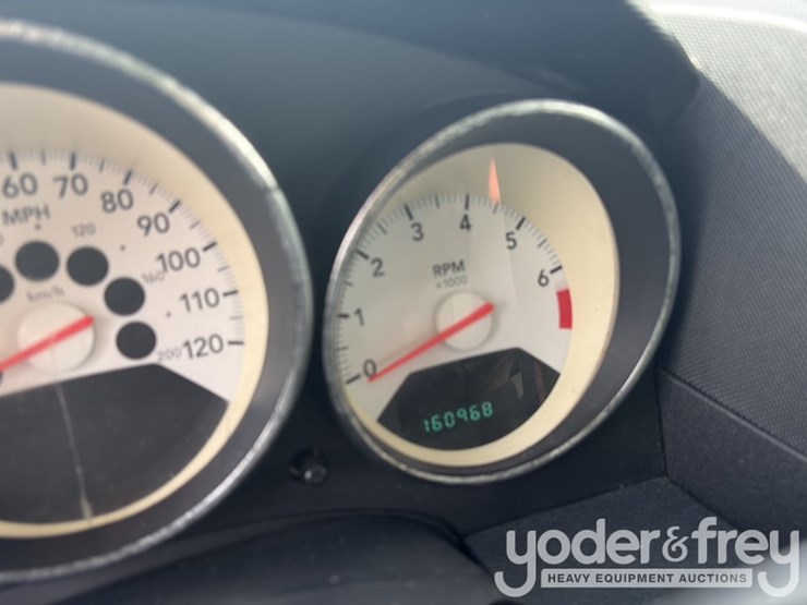 2009-dodge-caliber-image-33