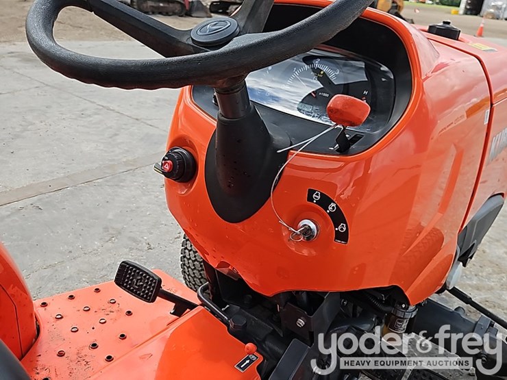 2020-kubota-l3901-image-22