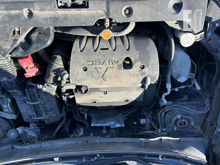 2011-mitsubishi-outlander-image-18