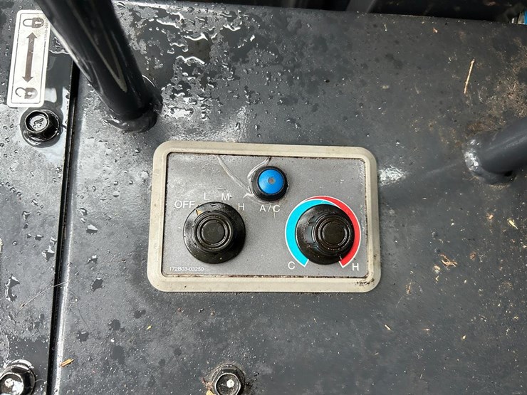 2016-yanmar-v4-7-image-24