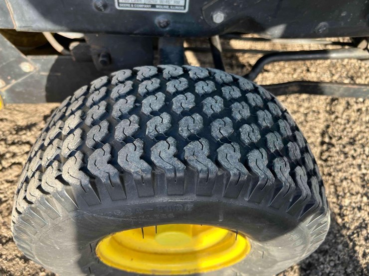 john-deere-180-image-13