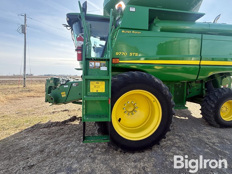 2010-john-deere-9770-sts-image-17