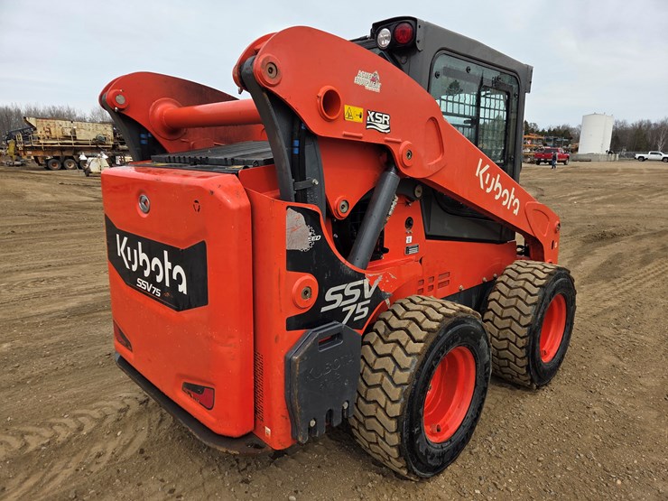 kubota-ssv75-image-5