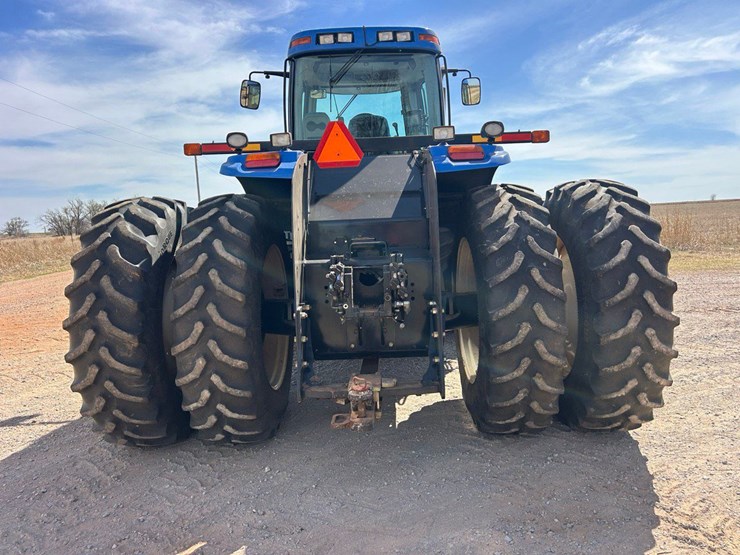 2010-new-holland-t9020-image-4