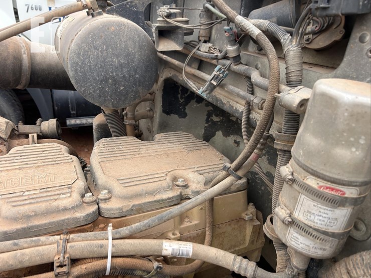 2004-peterbilt-357-image-53