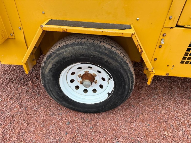 caterpillar-c15-image-12