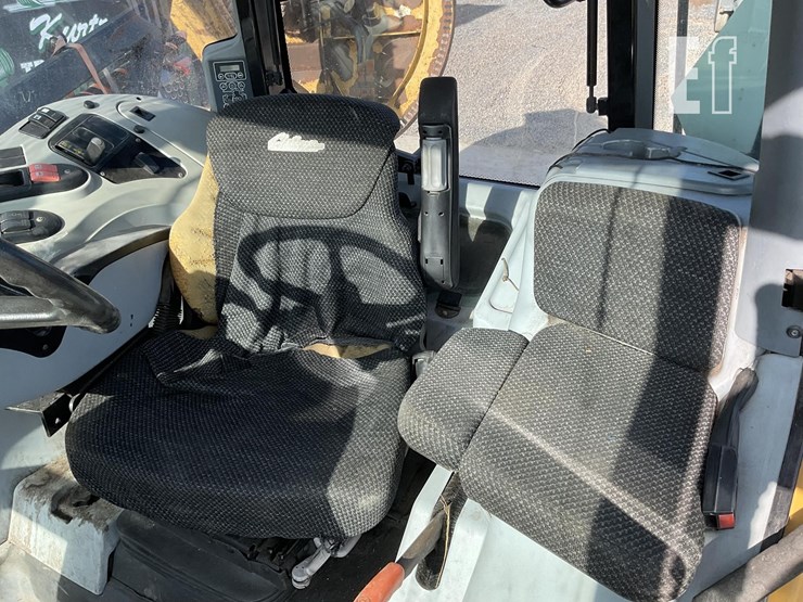 2011-challenger-mt525b-image-9