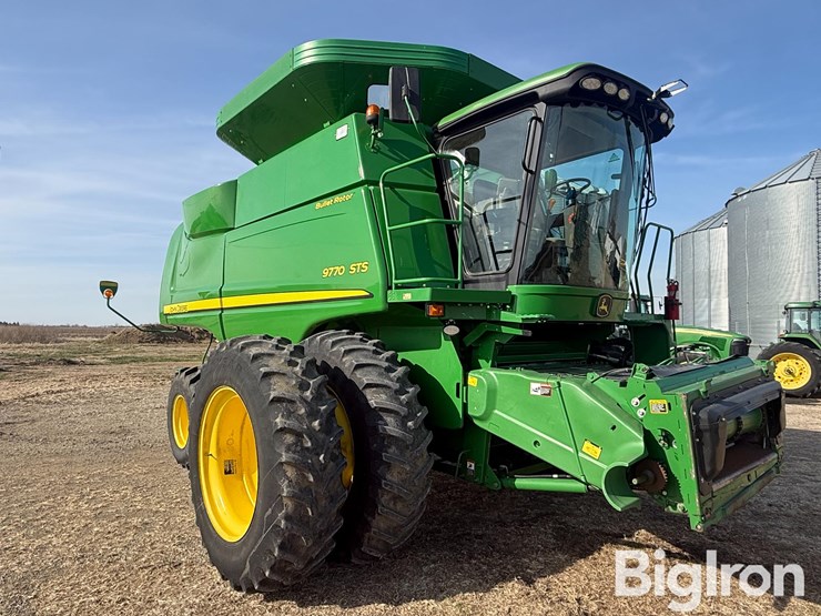 2010-john-deere-9770-sts-image-3