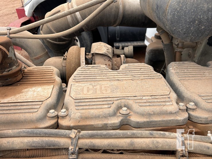 2004-peterbilt-357-image-52