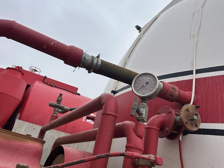 2004-peterbilt-357-image-33