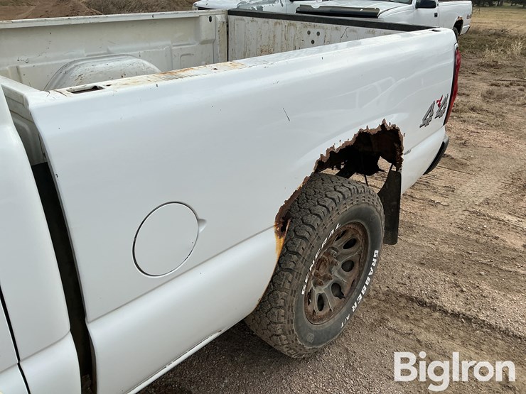 2005-chevrolet-silverado-1500-image-16