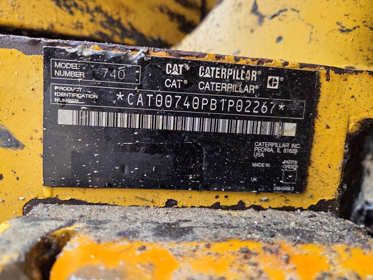 caterpillar-740-image-82