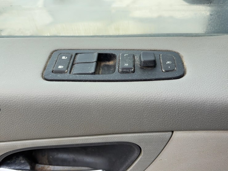 2018-peterbilt-567-hydrovac-truck-image-43