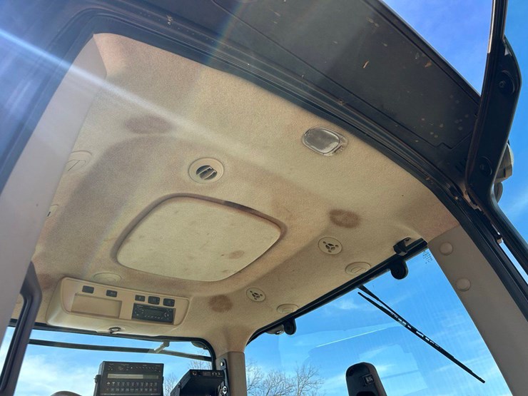 2013-john-deere-7200r-image-27