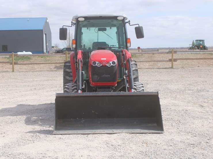 2018-massey-ferguson-1755m-image-9