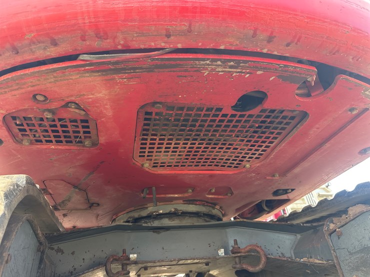 2014-takeuchi-tb240-image-49