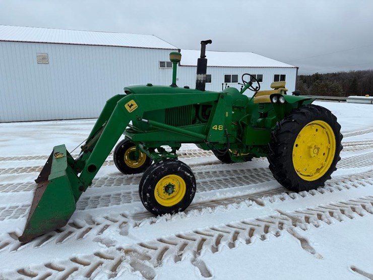 john-deere-3010-image-1