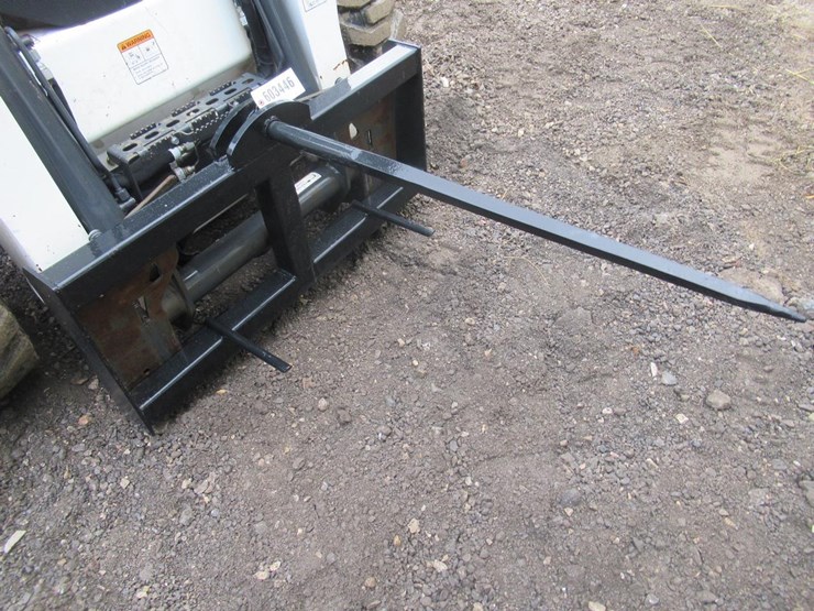 wildcat-skid-steer-bale-spear-image-4
