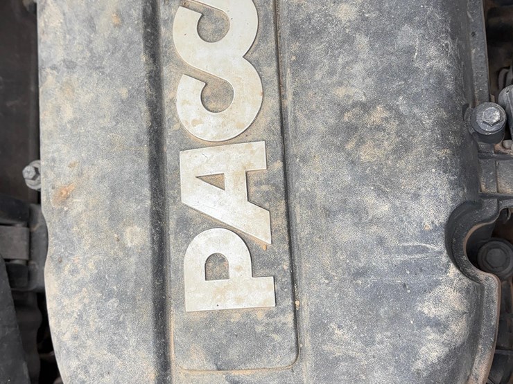 2018-peterbilt-567-hydrovac-truck-image-41