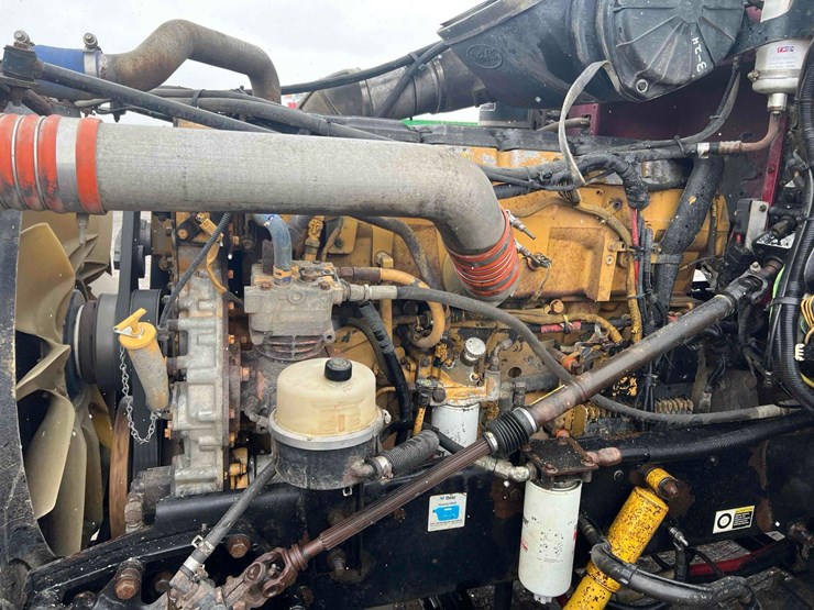 2005-caterpillar-c15-image-21