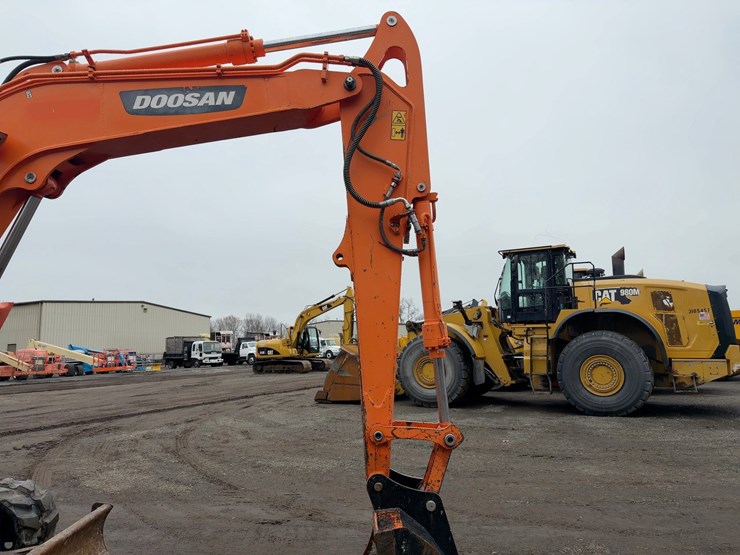 2019-doosan-dx85r-3-image-10