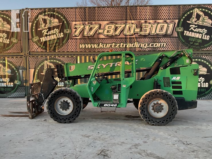 2018-sky-trak-8042-image-1