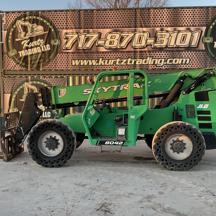 2018 SKY TRAK 8042