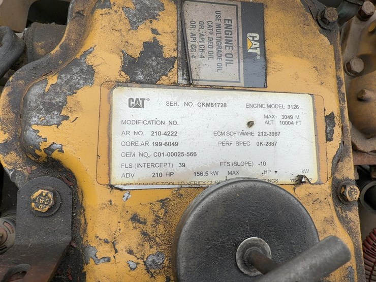 2003-freightliner-fl70-image-9