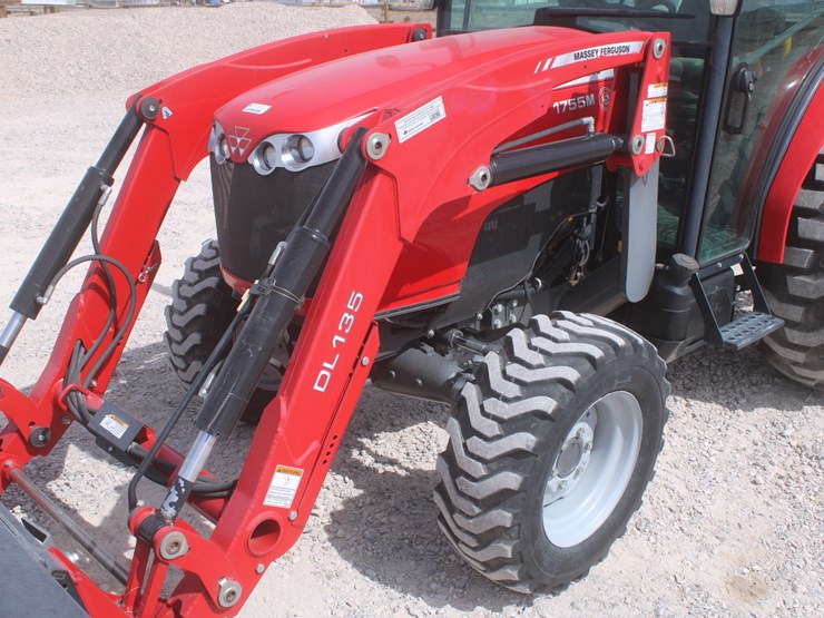 2018-massey-ferguson-1755m-image-14
