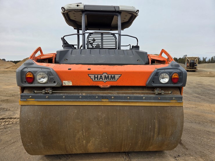 2012-hamm-hd140-image-4