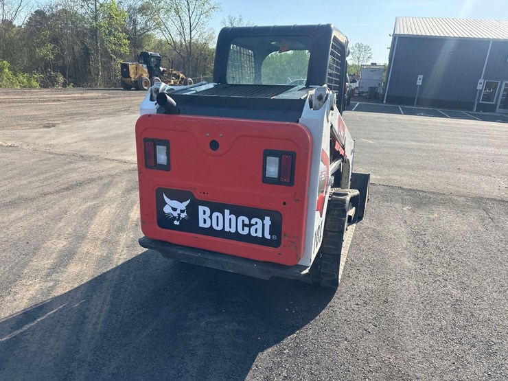 2021-bobcat-t450-image-4