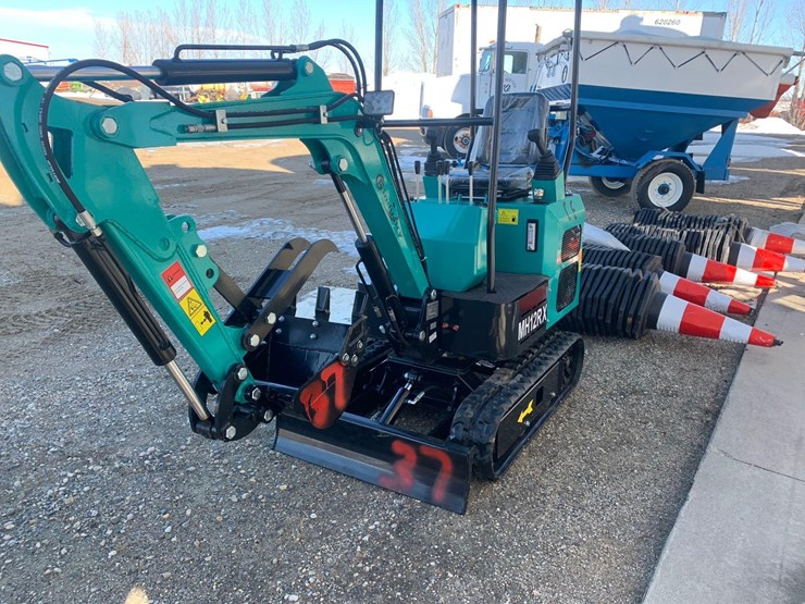 mh12rx-compact-excavator-image-1